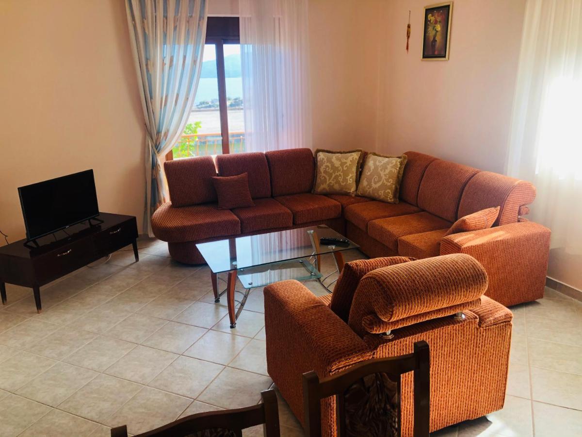 Comfort Guest Rooms Vila Hm Sarande Exterior photo