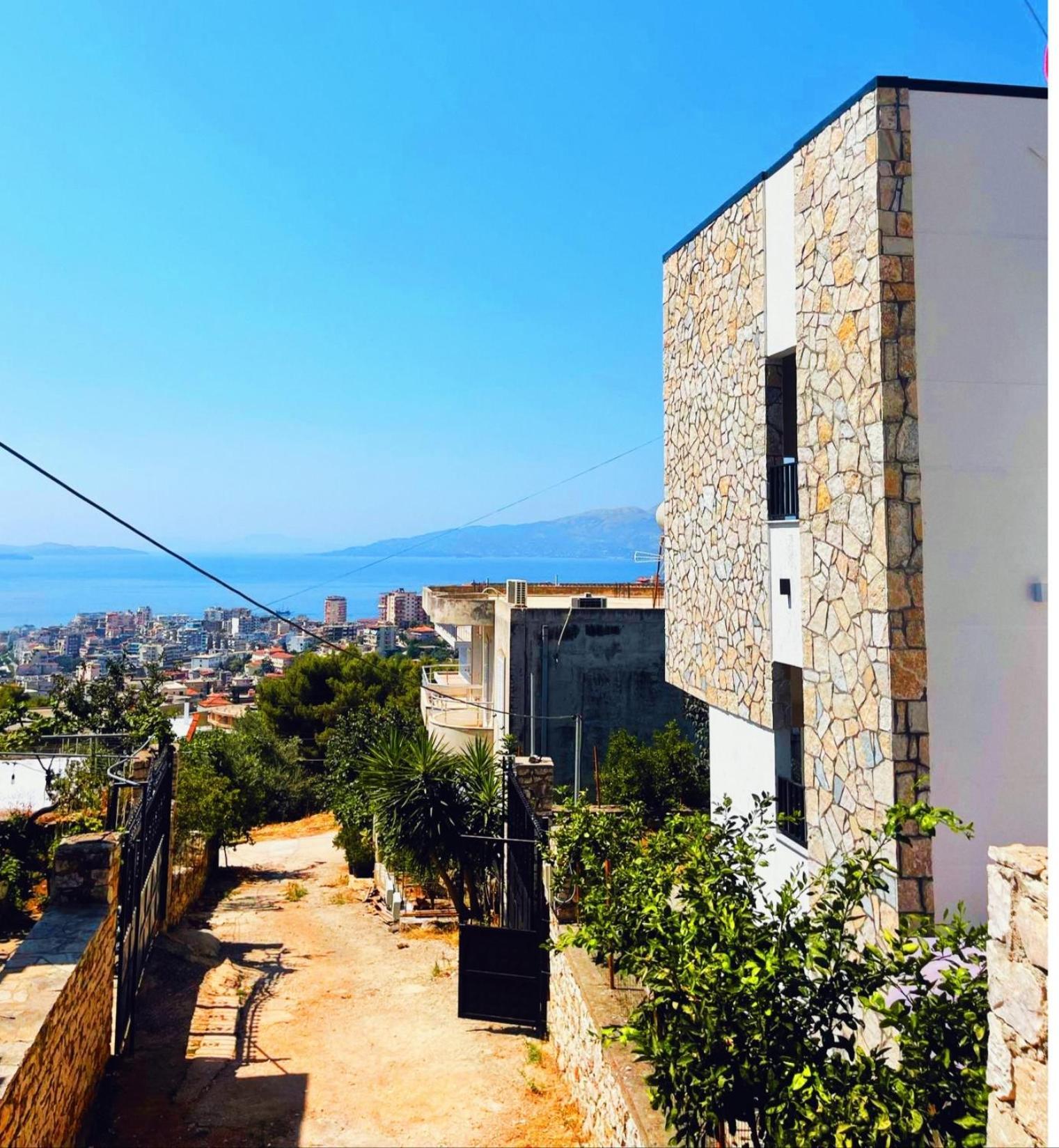 Comfort Guest Rooms Vila Hm Sarande Exterior photo