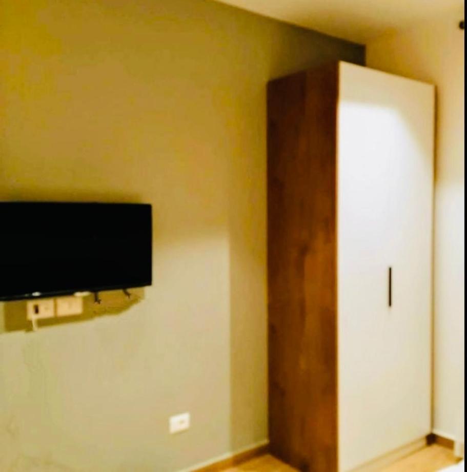 Comfort Guest Rooms Vila Hm Sarande Exterior photo
